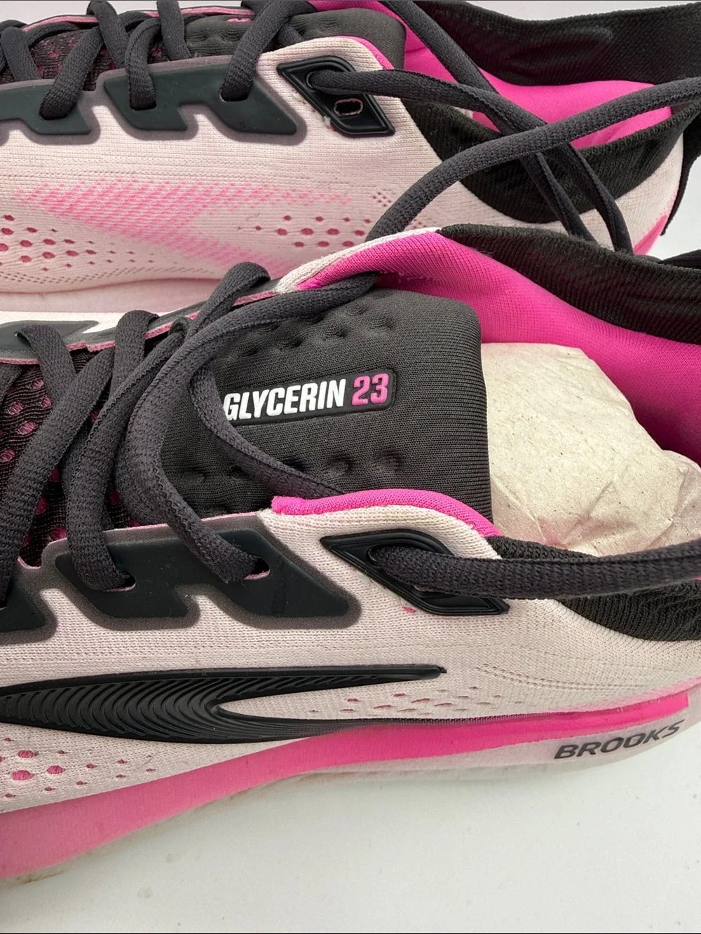 Brooks Glycerin 23 Women’s 9.5 Running Shoes - Pink/Black S1 - Picture 4 of 6